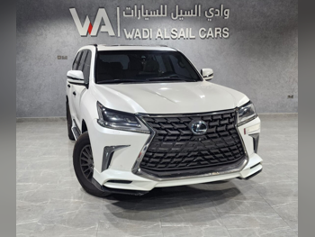 لكزس  ال اكس  570 اس بلاك ايديشن  2017  اوتوماتيك  192,000 كم  8 سلندر  دفع رباعي  اس يو في  أبيض