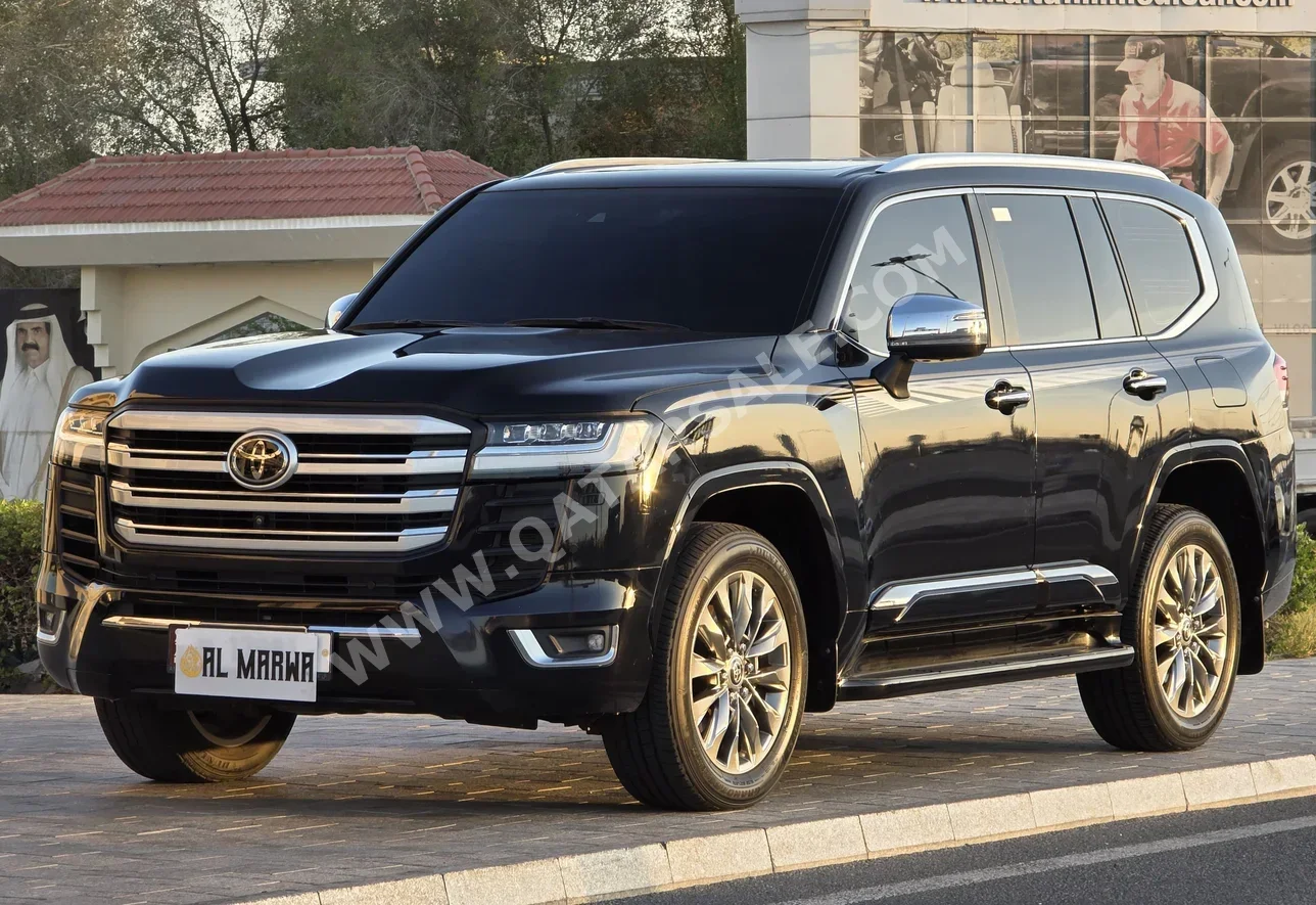Toyota  Land Cruiser  VXR Twin Turbo  2023  Automatic  59,000 Km  6 Cylinder  Four Wheel Drive (4WD)  SUV  Black  With Warranty
