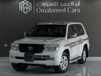 Toyota  Land Cruiser  GXR  2009  Automatic  708,000 Km  8 Cylinder  Four Wheel Drive (4WD)  SUV  White