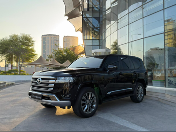 Toyota  Land Cruiser  GXR Twin Turbo  2022  Automatic  68,000 Km  6 Cylinder  Four Wheel Drive (4WD)  SUV  Black  With Warranty