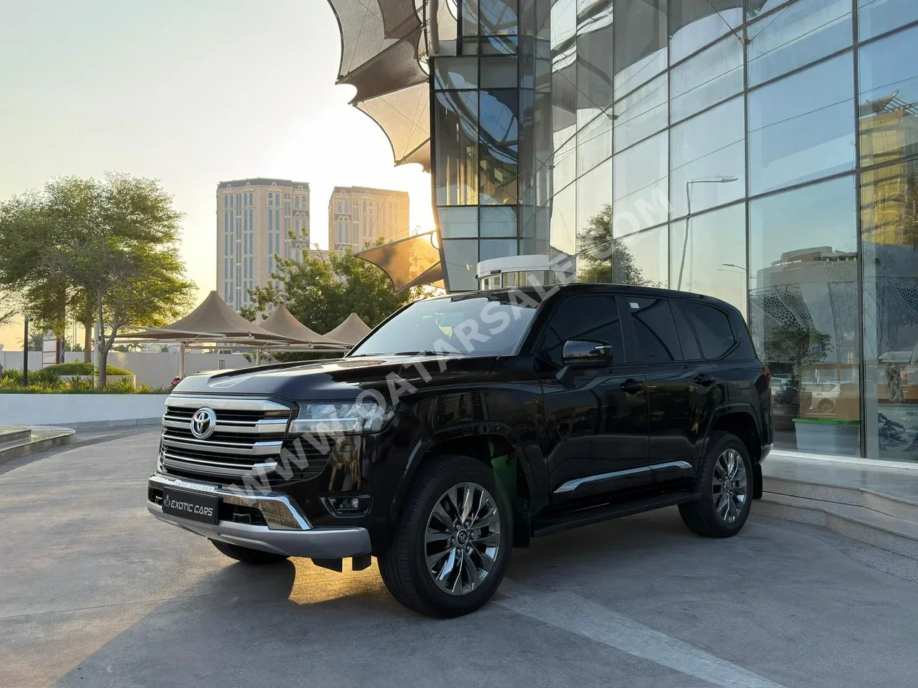 Toyota  Land Cruiser  GXR Twin Turbo  2022  Automatic  68,000 Km  6 Cylinder  Four Wheel Drive (4WD)  SUV  Black  With Warranty