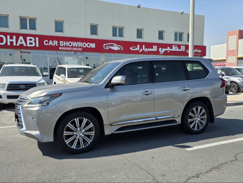 Lexus  LX  570  2016  Automatic  213,000 Km  8 Cylinder  Four Wheel Drive (4WD)  SUV  Sonic Titanium