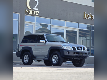 Nissan  Patrol  Safari  2015  Automatic  50,000 Km  6 Cylinder  Four Wheel Drive (4WD)  SUV  Silver