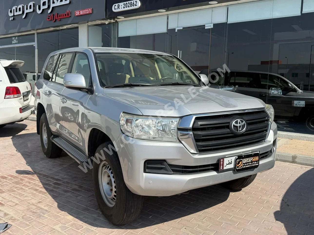 Toyota  Land Cruiser  GX  2017  Automatic  319,000 Km  6 Cylinder  Four Wheel Drive (4WD)  SUV  Silver