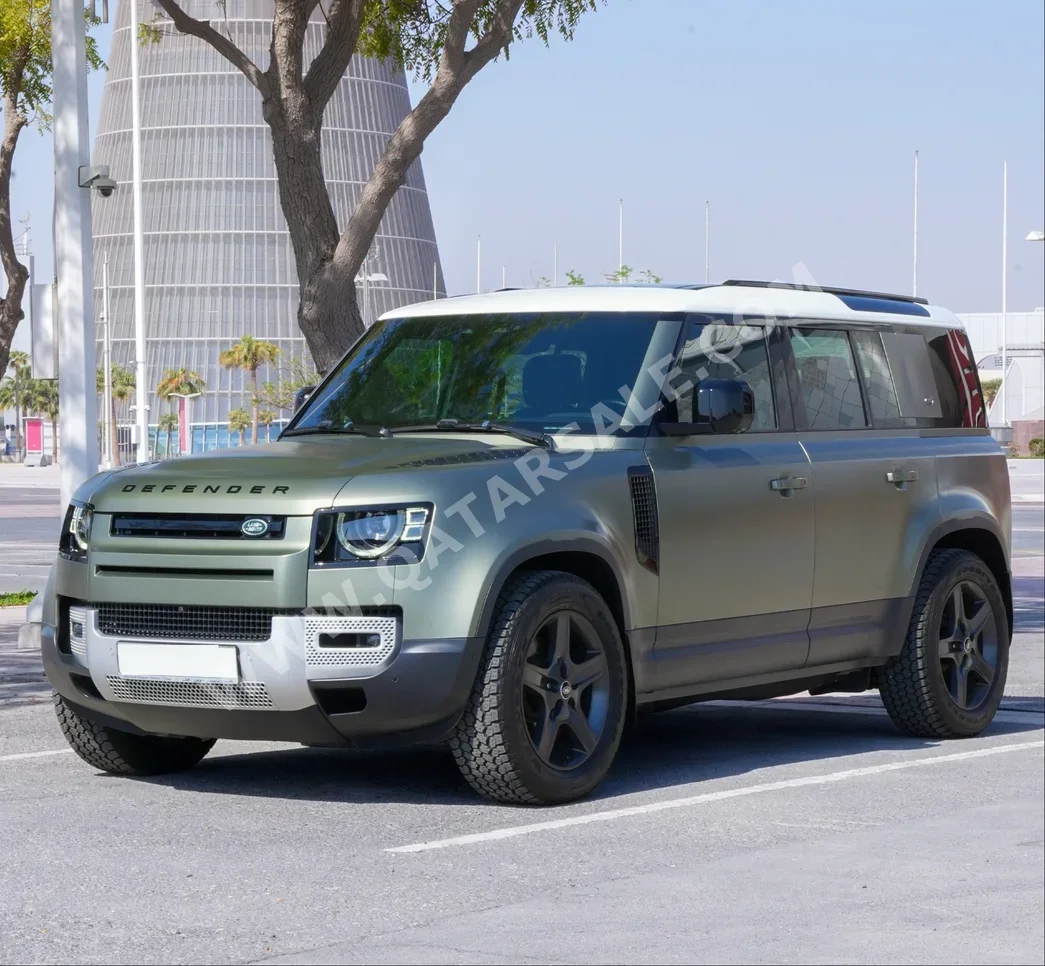 Land Rover  Defender  110 HSE  2022  Automatic  77,200 Km  6 Cylinder  Four Wheel Drive (4WD)  SUV  Green  With Warranty