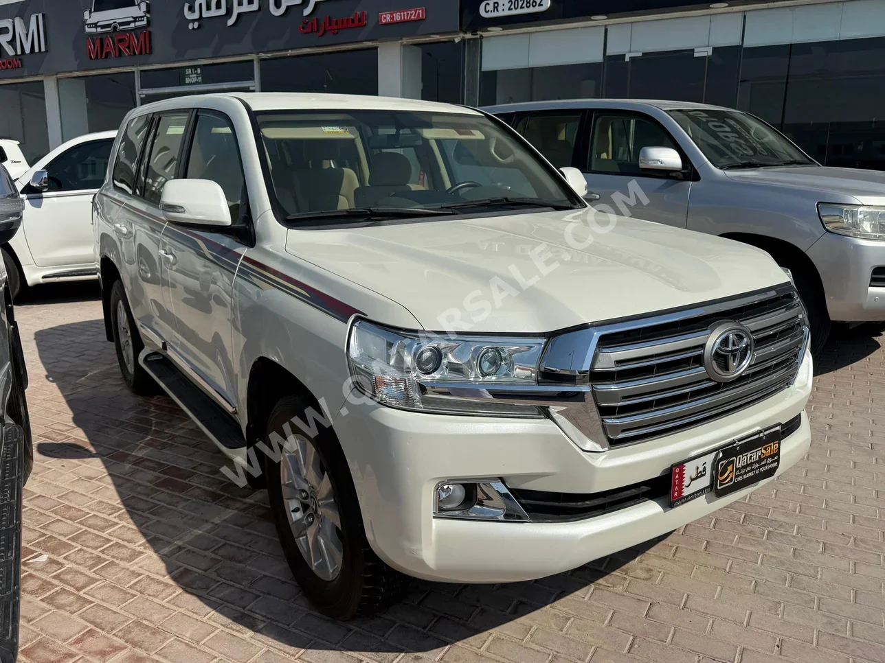 Toyota  Land Cruiser  GXR  2021  Automatic  189,000 Km  8 Cylinder  Four Wheel Drive (4WD)  SUV  White