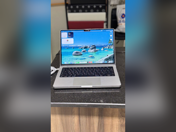 Laptops Apple  - MacBook Pro 16 Inch  2023  - Silver  - MacOS  - Apple  - M2 Pro  -Memory (Ram): 16 GB