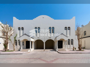 مباني ,ابراج ومجمعات - سكن عائلي  - الدوحة  - الثمامة  للايجار