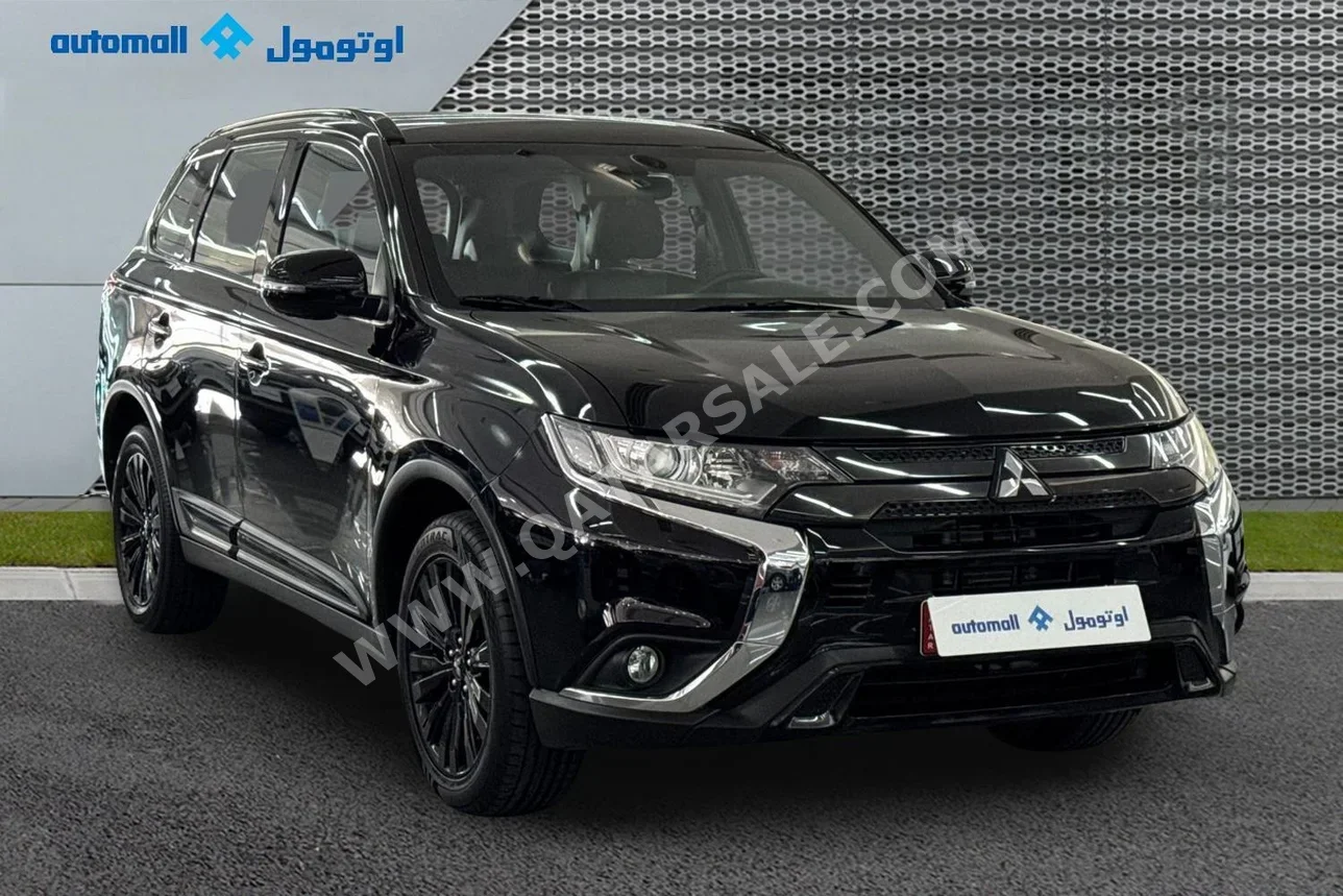 Mitsubishi  Outlander  HL  2022  Automatic  43,588 Km  4 Cylinder  Four Wheel Drive (4WD)  SUV  Black  With Warranty