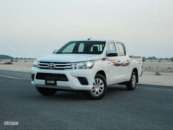 Toyota  Hilux  2022  Manual  81,000 Km  4 Cylinder  Four Wheel Drive (4WD)  Pick Up  White