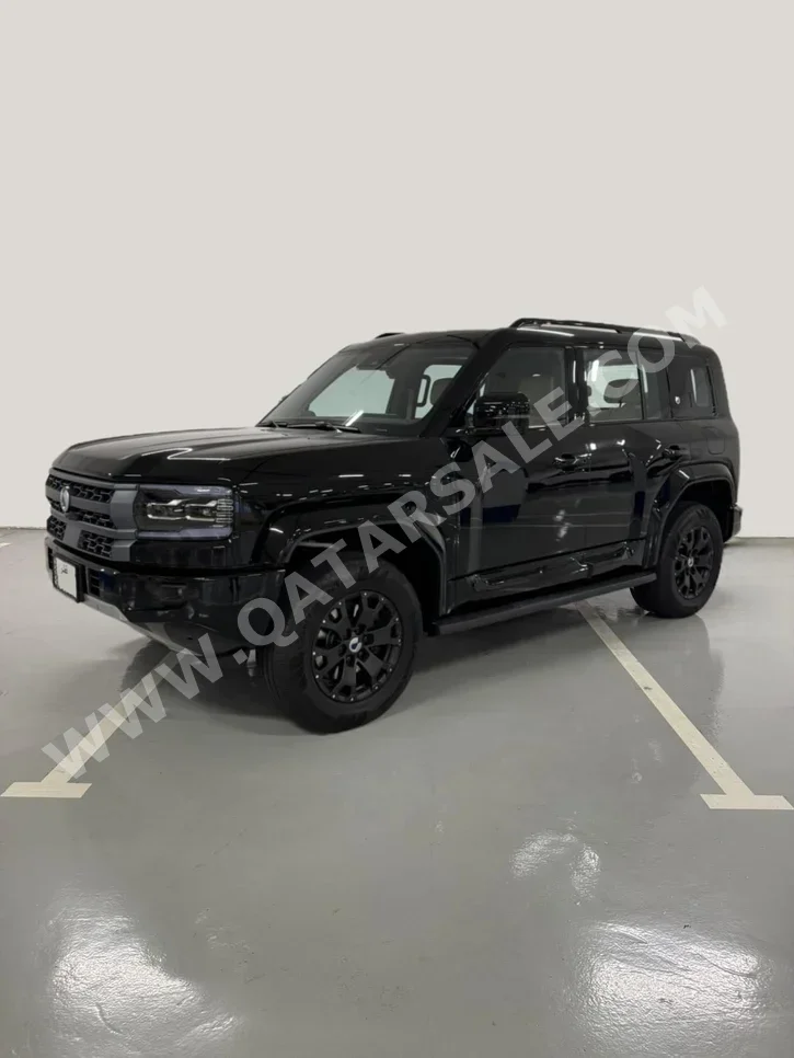 BYD  Denza  B 5  2026  Automatic  300 Km  4 Cylinder  Four Wheel Drive (4WD)  SUV  Black  With Warranty
