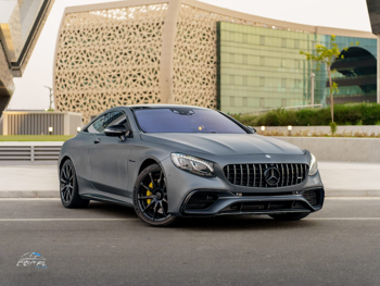 مرسيدس - بنز  اس - كلاس  63 AMG  2015  اوتوماتيك  176,000 كم  8 سلندر  دفع خلفي  كوبيه \ سبورت  رمادي مطفي