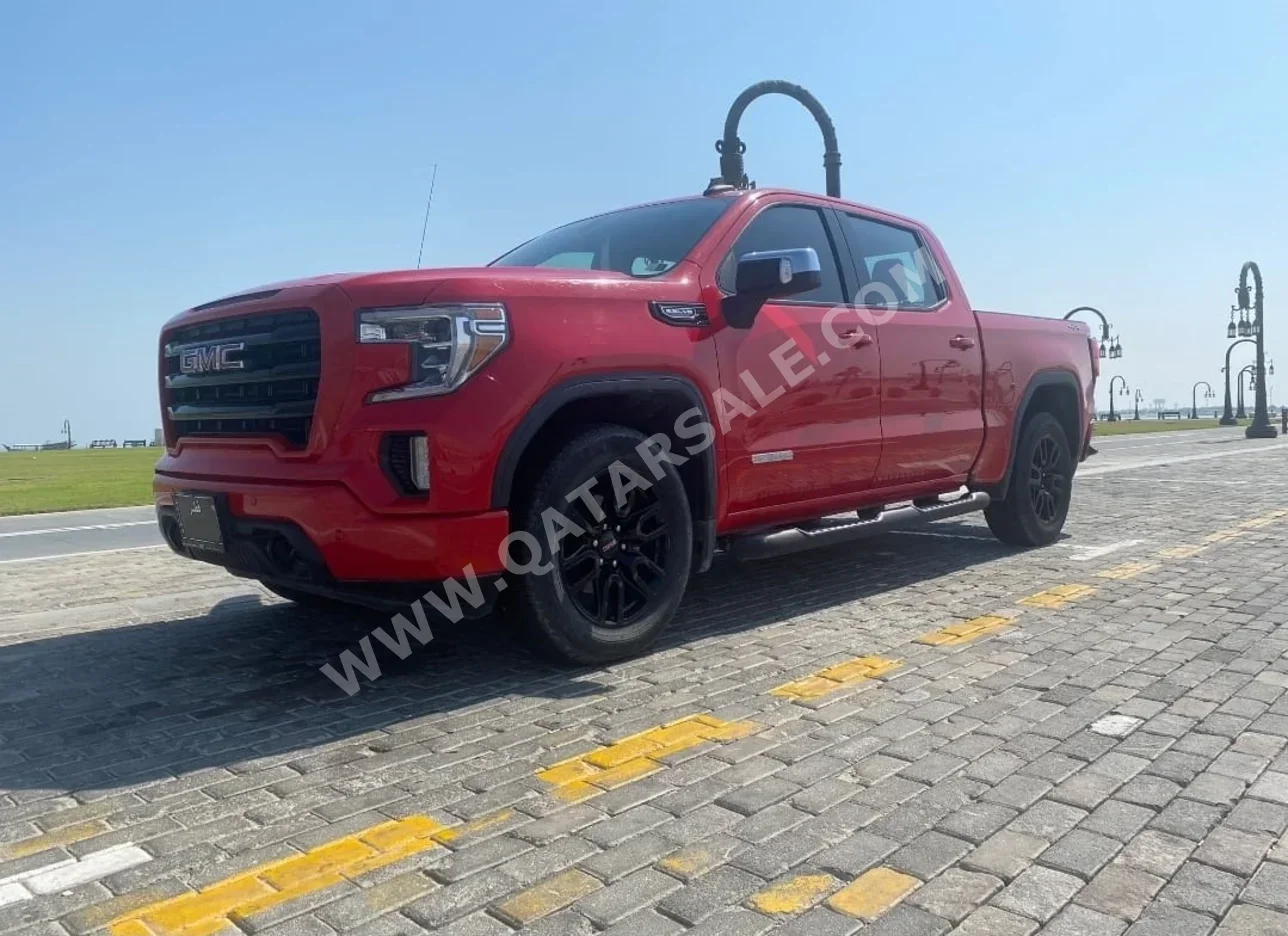 GMC  Sierra  1500  2019  Automatic  31,000 Km  8 Cylinder  Four Wheel Drive (4WD)  Pick Up  Red