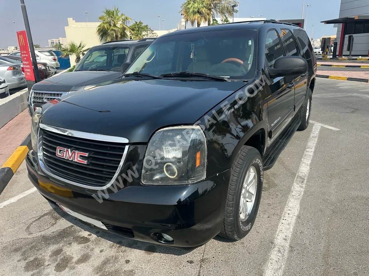 GMC  Yukon  XL  2010  Automatic  236,000 Km  8 Cylinder  Four Wheel Drive (4WD)  SUV  Black