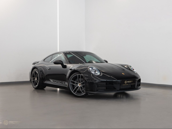 بورش  911  كاريرا  2025  اوتوماتيك  10,650 كم  6 سلندر  دفع خلفي  كوبيه \ سبورت  أسود  تحت الضمان
