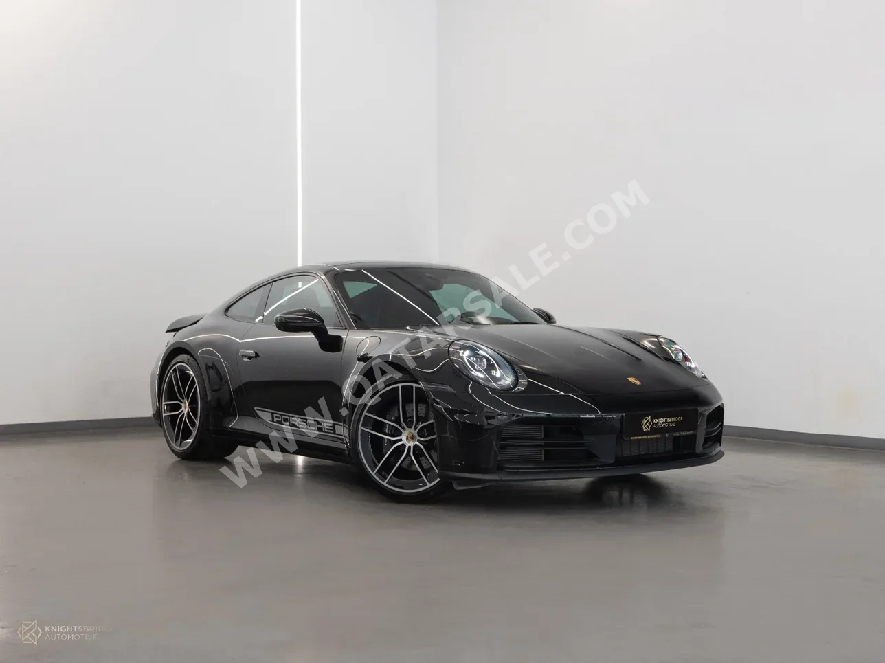 بورش  911  كاريرا  2025  اوتوماتيك  10,650 كم  6 سلندر  دفع خلفي  كوبيه \ سبورت  أسود  تحت الضمان