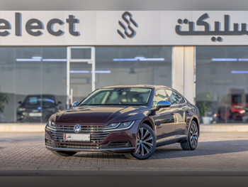 فوكس واغن  أرتين  2018  اوتوماتيك  60,000 كم  4 سلندر  سحب امامي  سيدان  عنابي