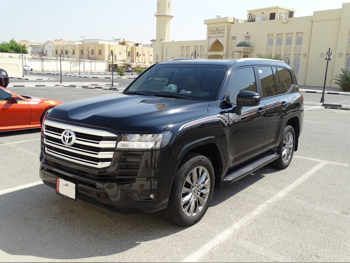 Toyota  Land Cruiser  GXR Twin Turbo  2023  Automatic  49,000 Km  6 Cylinder  Four Wheel Drive (4WD)  SUV  Black