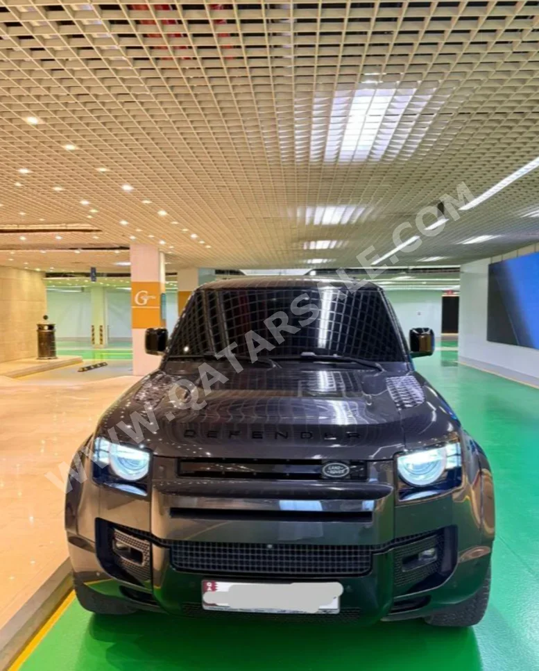 Land Rover  Defender  110 SE  2023  Automatic  84,000 Km  6 Cylinder  Four Wheel Drive (4WD)  SUV  Gray  With Warranty