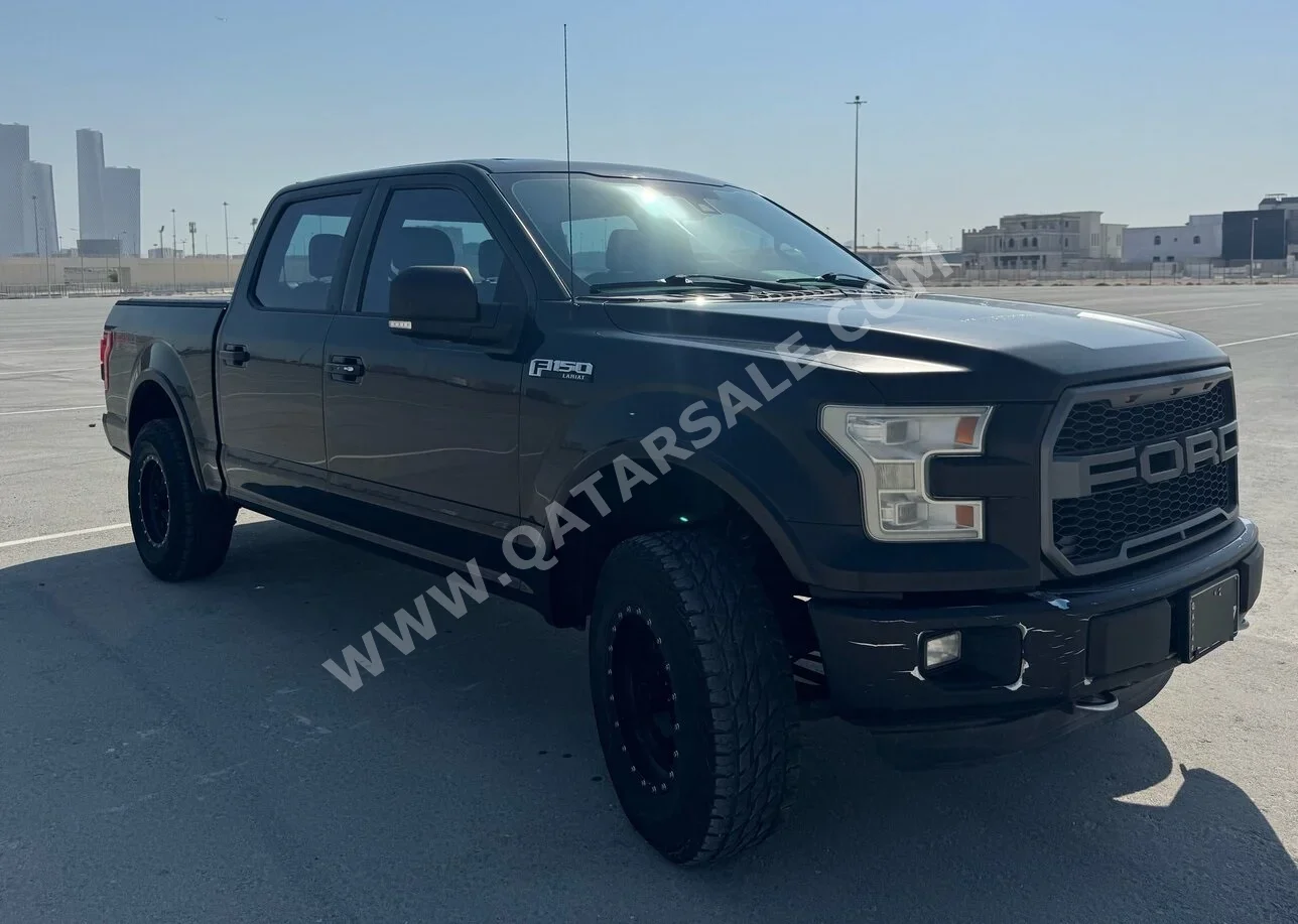 Ford  F  150 LARIAT  2015  Automatic  157,000 Km  8 Cylinder  Four Wheel Drive (4WD)  Pick Up  Black