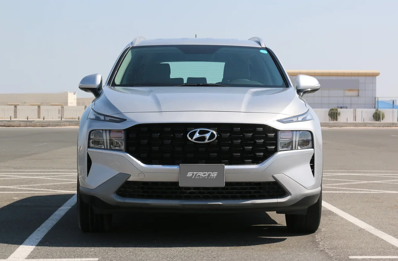 هيونداي  سانتا في  4 سلندر  إس يو في 2 في 4  فضي  2023