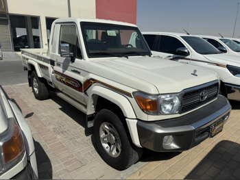 Toyota  Land Cruiser  LX  2022  Manual  134,000 Km  6 Cylinder  Four Wheel Drive (4WD)  Pick Up  White