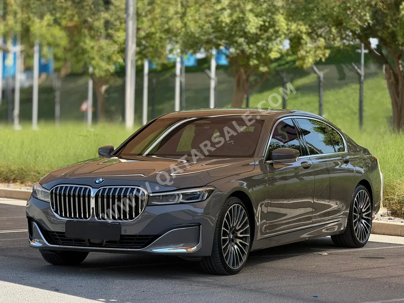 BMW  7-Series  750 Li  2021  Automatic  63,000 Km  8 Cylinder  Rear Wheel Drive (RWD)  Sedan  Gray