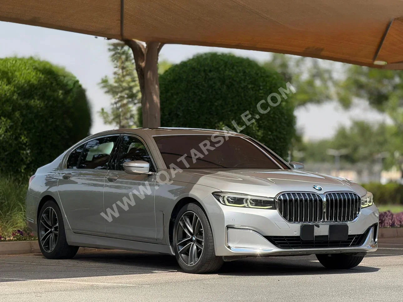 BMW  7-Series  730 Li  2020  Automatic  71,000 Km  6 Cylinder  Rear Wheel Drive (RWD)  Sedan  White