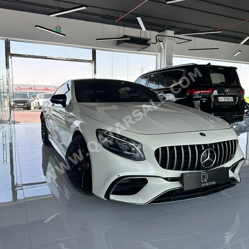 مرسيدس - بنز  اس - كلاس  63 AMG  2015  اوتوماتيك  106,000 كم  8 سلندر  دفع خلفي  سيدان  أبيض
