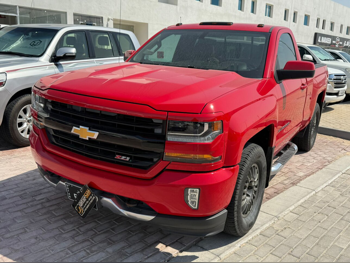 Chevrolet  Silverado  LT  2017  Automatic  171,000 Km  8 Cylinder  Four Wheel Drive (4WD)  Pick Up  Red