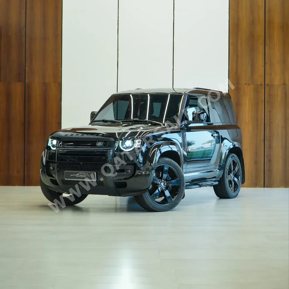 Land Rover  Defender  90 HSE  2024  Automatic  13,146 Km  6 Cylinder  Four Wheel Drive (4WD)  SUV  Black  With Warranty