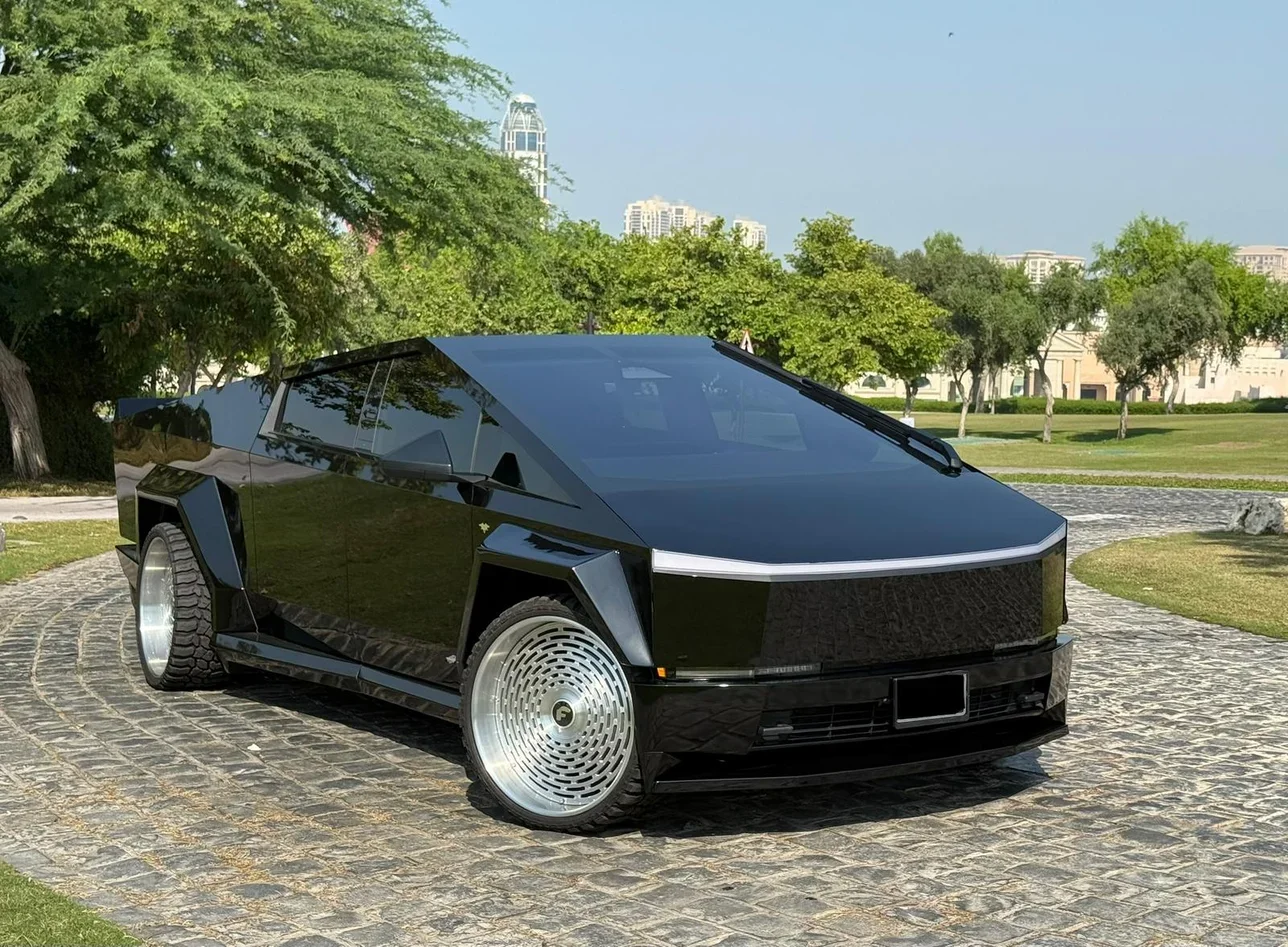 Tesla  Cybertruck  Beast  2024  Automatic  7,000 Km  0 Cylinder  Four Wheel Drive (4WD)  SUV  Black