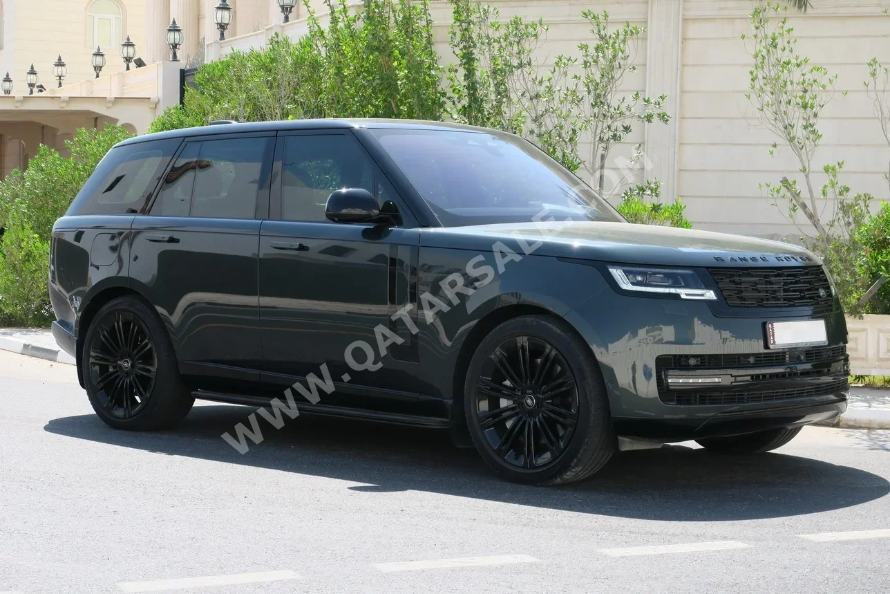 Land Rover  Range Rover  Vogue HSE  2023  Automatic  69,000 Km  8 Cylinder  Four Wheel Drive (4WD)  SUV  Green  With Warranty