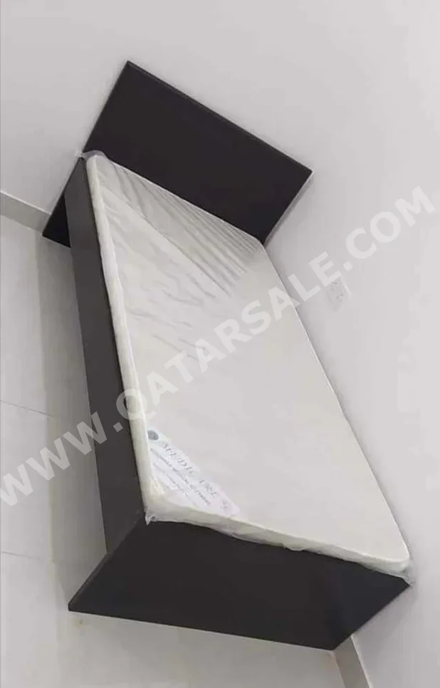 الأسّرة - فردي  - بنى  - متضمنة المرتبة