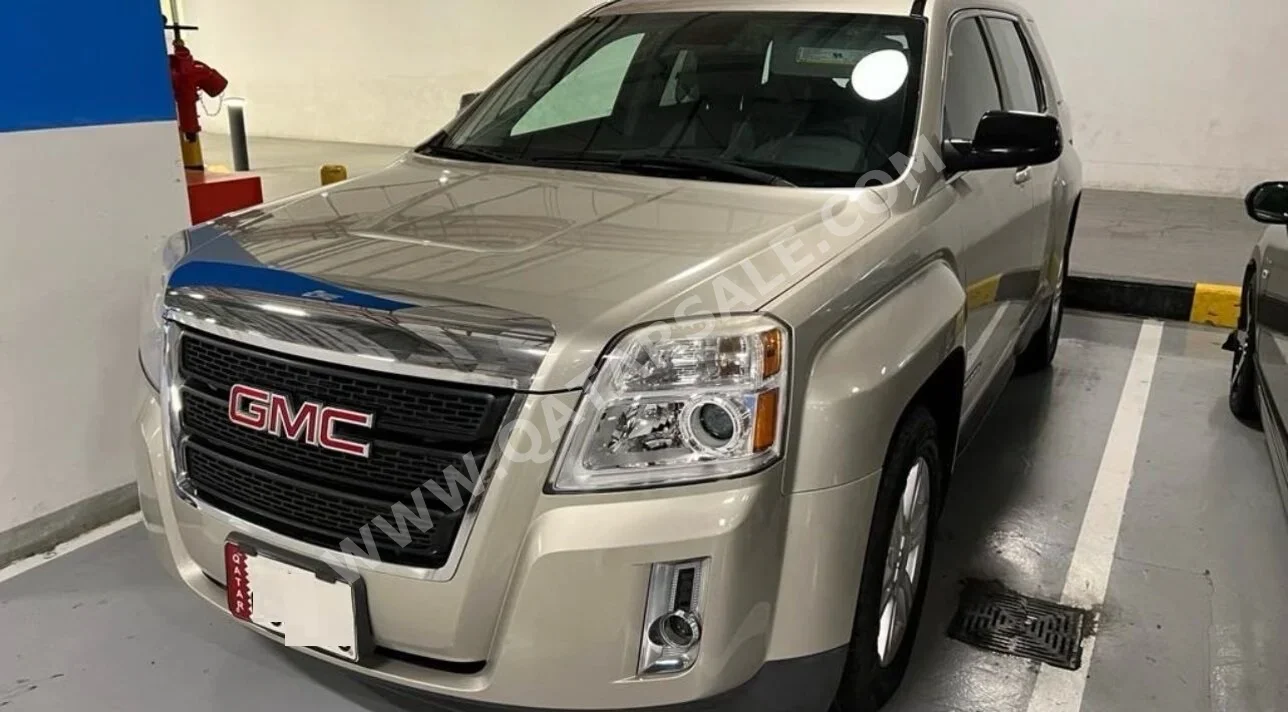 GMC  Terrain  SLE  2014  Automatic  195,000 Km  4 Cylinder  All Wheel Drive (AWD)  SUV  Gold