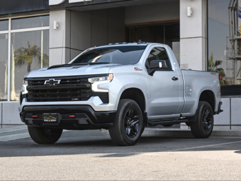 Chevrolet  Silverado  LT Trail Boss Z71  2022  Automatic  98,000 Km  8 Cylinder  Four Wheel Drive (4WD)  Pick Up  Silver  With Warranty