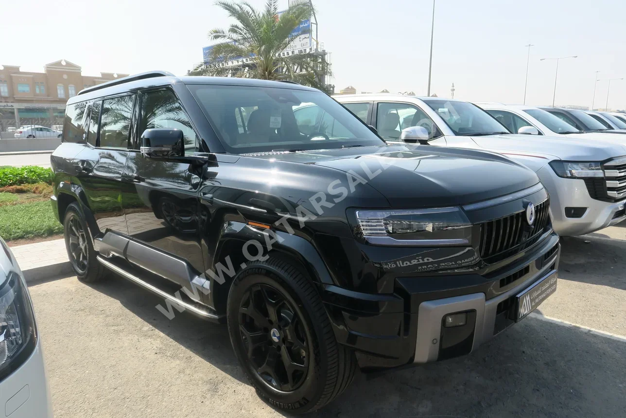 بي واي دي  دينزا  بي 8  2026  اوتوماتيك  0 كم  4 سلندر  دفع رباعي  اس يو في  أسود  تحت الضمان