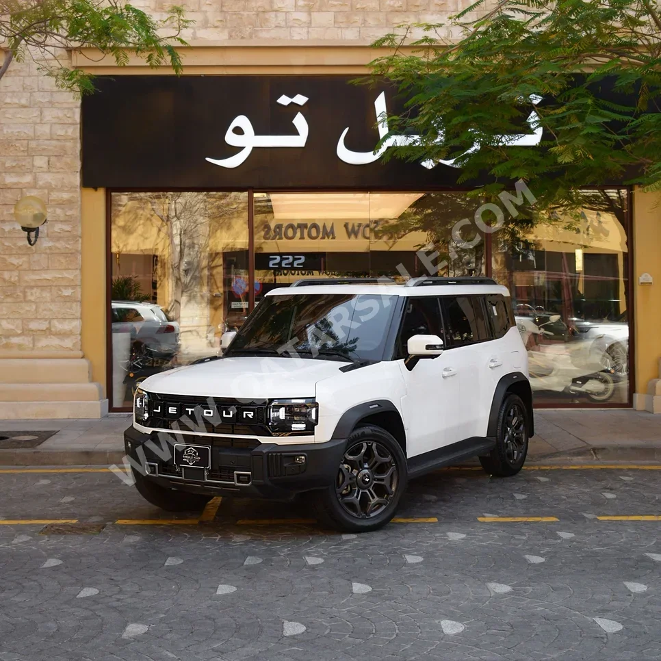 Jetour  T2  Luxury  2025  Automatic  25,380 Km  6 Cylinder  Four Wheel Drive (4WD)  SUV  White  With Warranty
