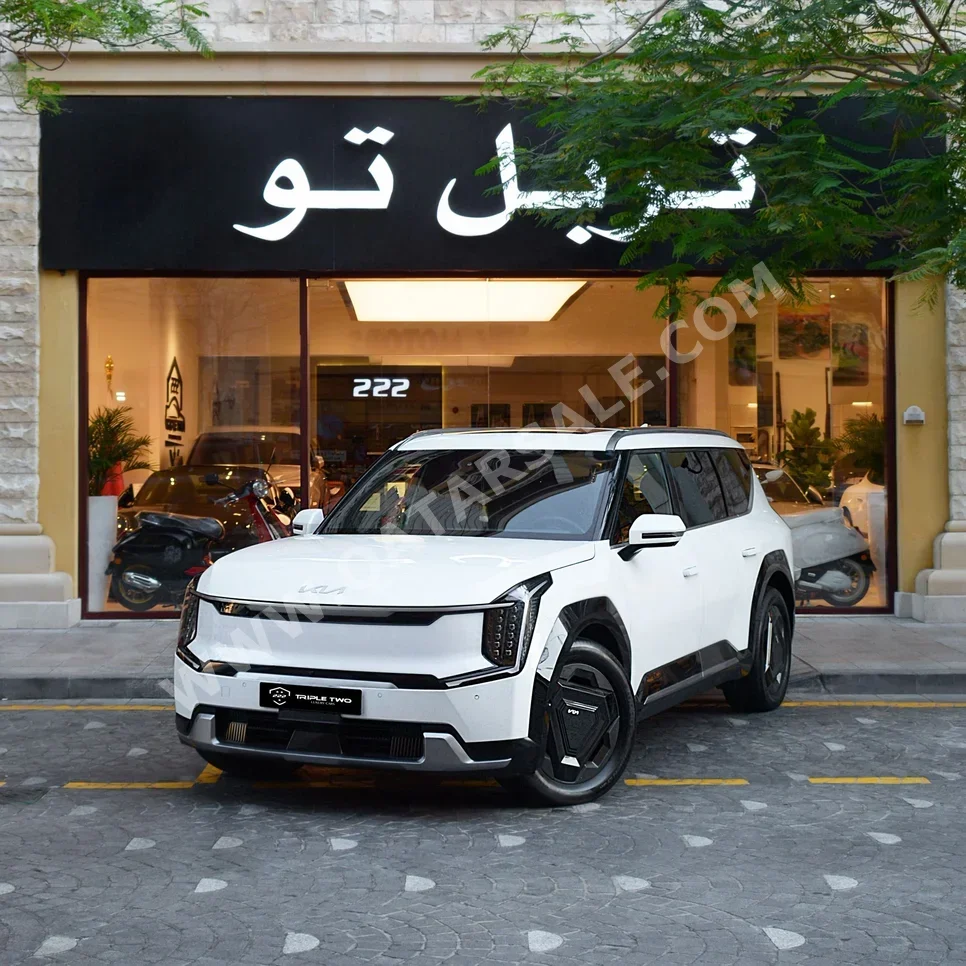 Kia  EV  9  2024  Automatic  15,200 Km  0 Cylinder  All Wheel Drive (AWD)  SUV  White