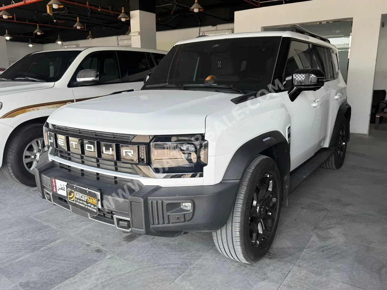 Jetour  T2  Luxury  2025  Automatic  34,000 Km  4 Cylinder  Four Wheel Drive (4WD)  SUV  White  With Warranty