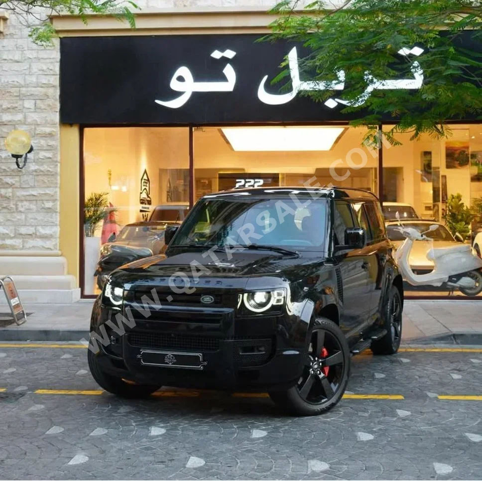 Land Rover  Defender  110 HSE  2023  Automatic  48,600 Km  4 Cylinder  Four Wheel Drive (4WD)  SUV  Black  With Warranty