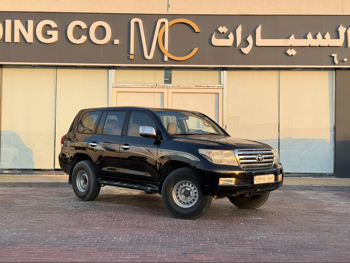 Toyota  Land Cruiser  GXR  2010  Automatic  438,000 Km  8 Cylinder  Four Wheel Drive (4WD)  SUV  Black