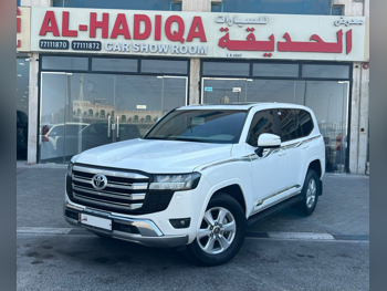 Toyota  Land Cruiser  GXR Twin Turbo  2022  Automatic  98,000 Km  6 Cylinder  Four Wheel Drive (4WD)  SUV  White
