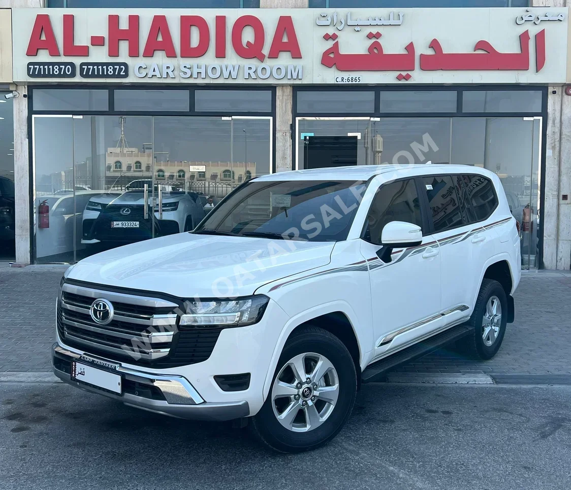 Toyota  Land Cruiser  GXR  2024  Automatic  9,000 Km  6 Cylinder  Four Wheel Drive (4WD)  SUV  White  With Warranty