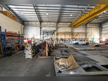 مخازن و مستودعات - الريان  - المنطقة الصناعية  -المساحة: 6538 متر مربع