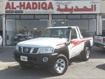Nissan  Patrol  Pickup  2017  Manual  98,000 Km  6 Cylinder  Four Wheel Drive (4WD)  Pick Up  White