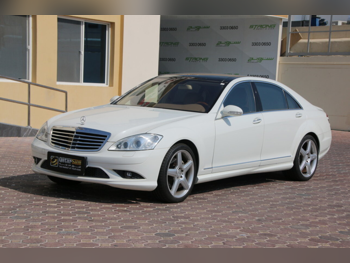 Mercedes-Benz  S-Class  500 AMG  2007  Automatic  52,000 Km  8 Cylinder  Rear Wheel Drive (RWD)  Sedan  White