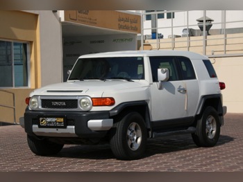 Toyota  FJ Cruiser  2009  Automatic  273,000 Km  6 Cylinder  Four Wheel Drive (4WD)  SUV  White