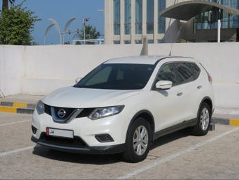 Nissan  X-Trail  2015  Automatic  181,000 Km  4 Cylinder  Front Wheel Drive (FWD)  SUV  White