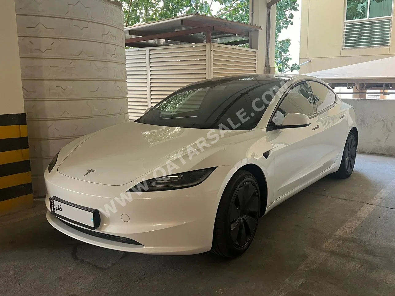 تسلا مودل 3 بيرفورمانس 2025 اوتوماتيك 24,000 كم 0 سلندر دفع كلي مستمر سيدان أبيض تحت الضمان